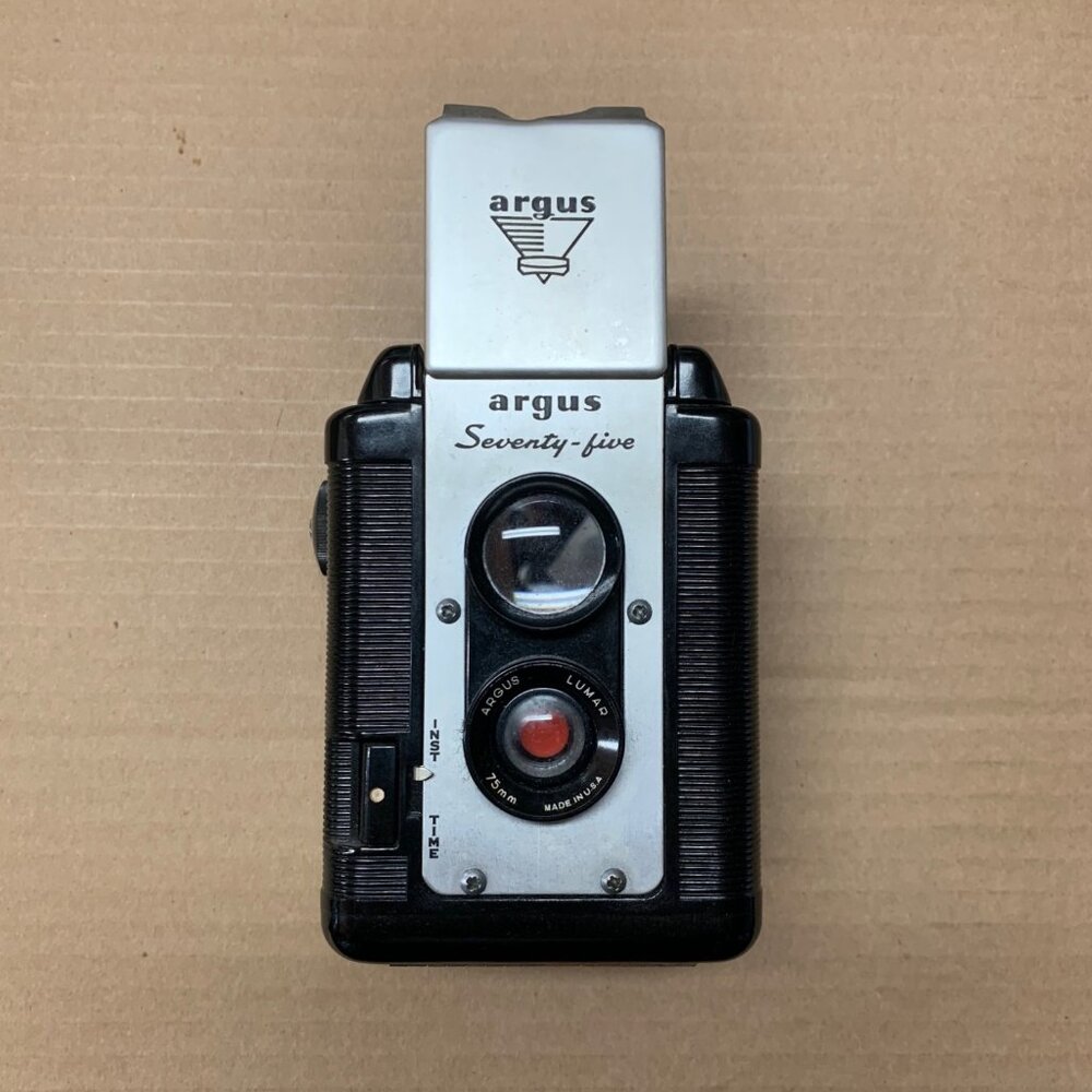 Vintage Argus Lumar Camera 75 Seventy-Five with Leather Case Untested